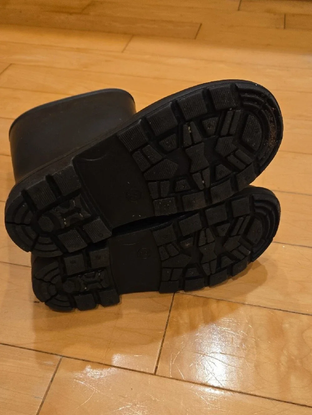 Kids Black Rubber Rain Boots - Durable Waterproof Footwear